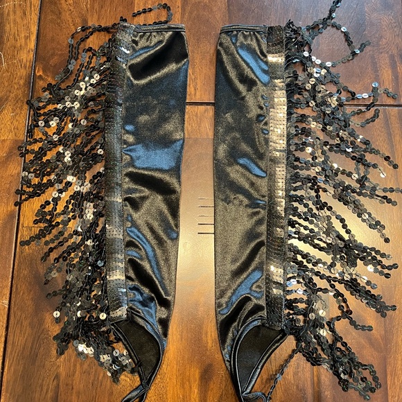 Her Pony black beaded skirt and top set - Picture 7 of 8